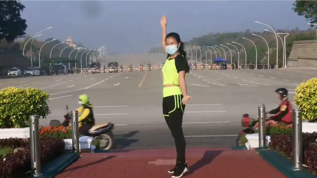 VIDEO: Instructora de aerobic capta sin saberlo el golpe de Estado en Myanmar mientras graba su baile