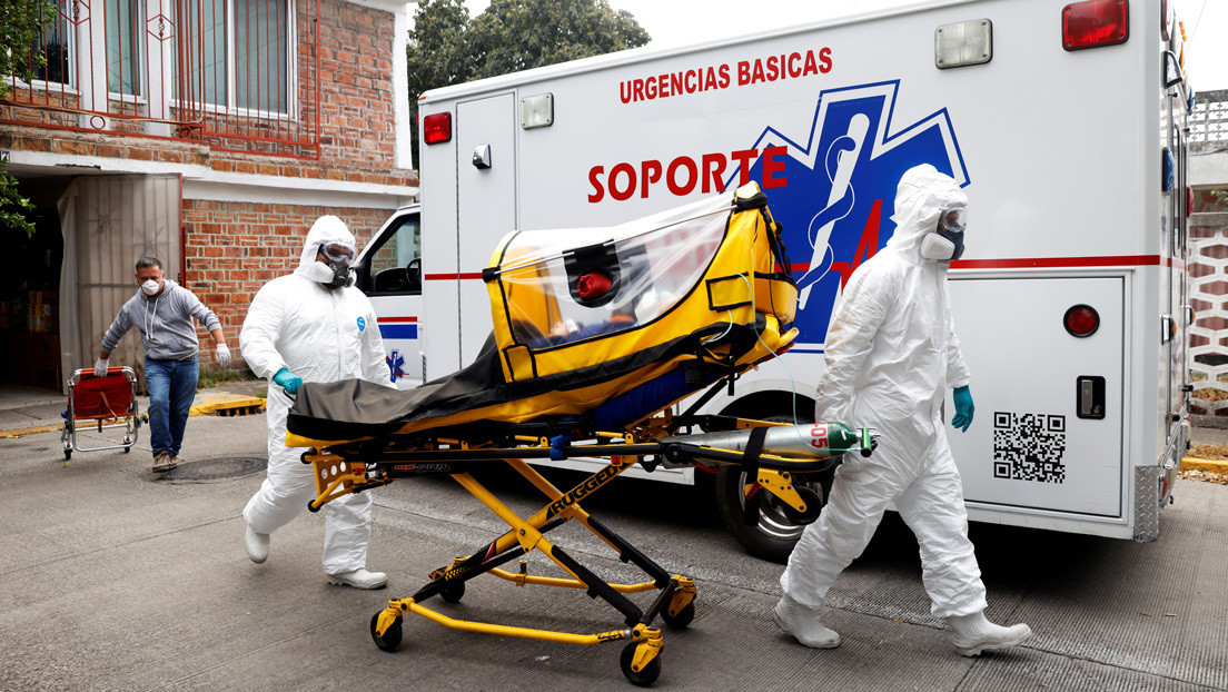 "Aún vive, no tiene covid": Un hombre muere en la puerta de un hospital mexicano sin recibir atención médica y en medio de los gritos de su familia