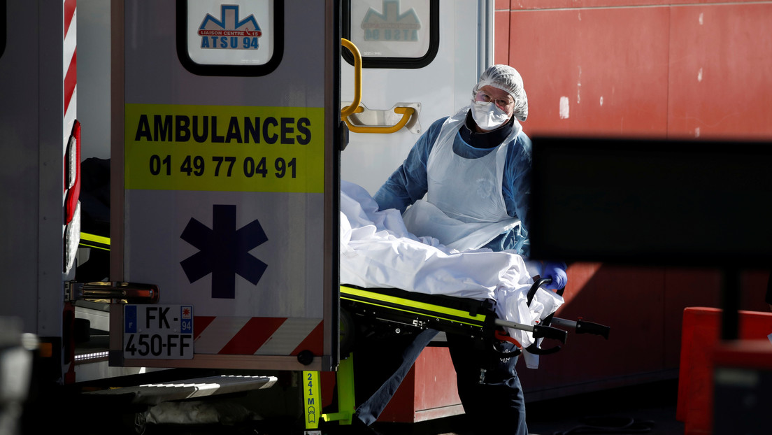 Una furgoneta embiste contra peatones en París y causa un muerto y un herido