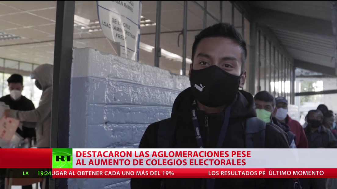 Ecuador: Ciudadanos relacionan las demoras y largas colas para votar con la pandemia