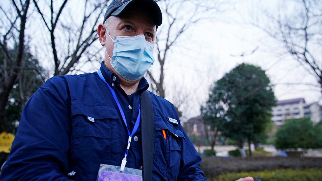 Experto del equipo de la OMS en Wuhan: "No hay que fiarse demasiado de la inteligencia estadounidense sobre el coronavirus"