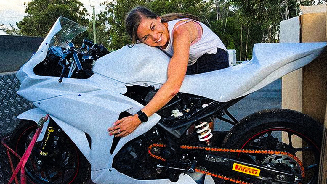 Joven promesa del motociclismo pone fin a su carrera a los 25 años, denunciando el machismo y el trato despectivo a las mujeres en ese deporte
