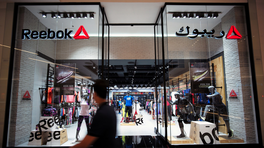 Adidas planea desprenderse de Reebok, 15 años después de comprar la marca estadounidense