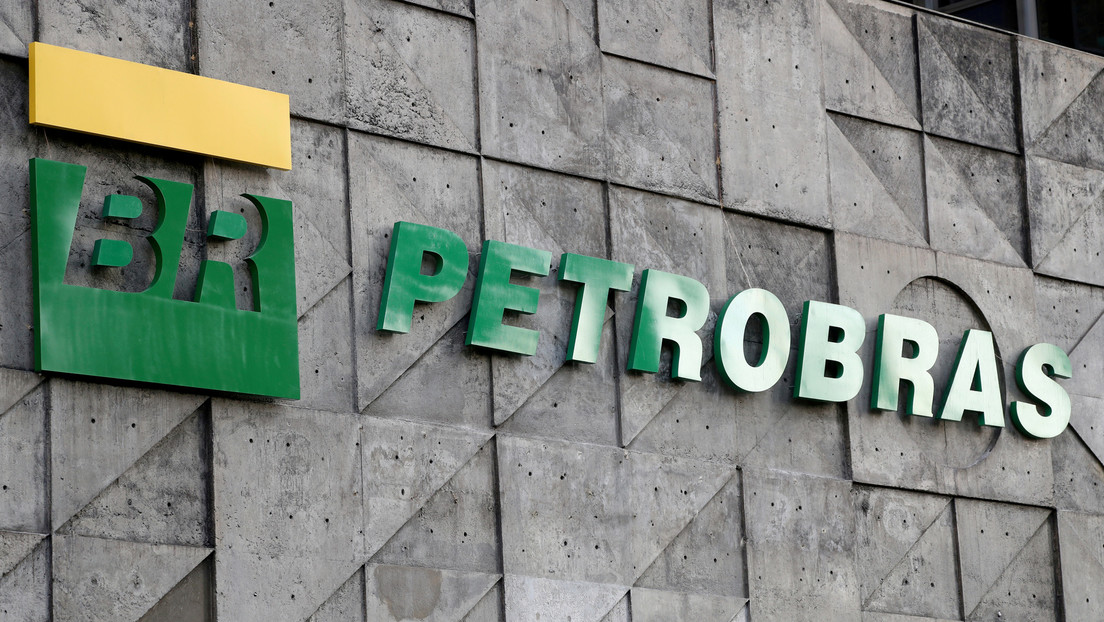 Se desploman más de 20 % las acciones de Petrobras luego de que Bolsonaro nombrara a un general del Ejército como su presidente