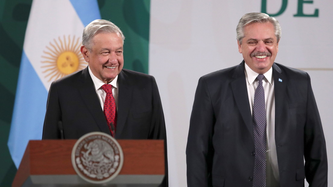 López Obrador y Alberto Fernández presionan contra el acaparamiento de las vacunas y quieren que el G20 las declare "bien global"