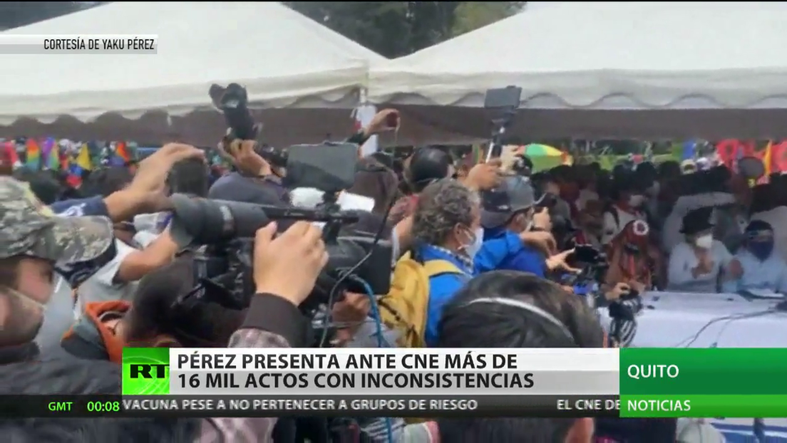 Yaku Pérez presenta ante el CNE lo que considera pruebas contundentes del supuesto fraude en las elecciones