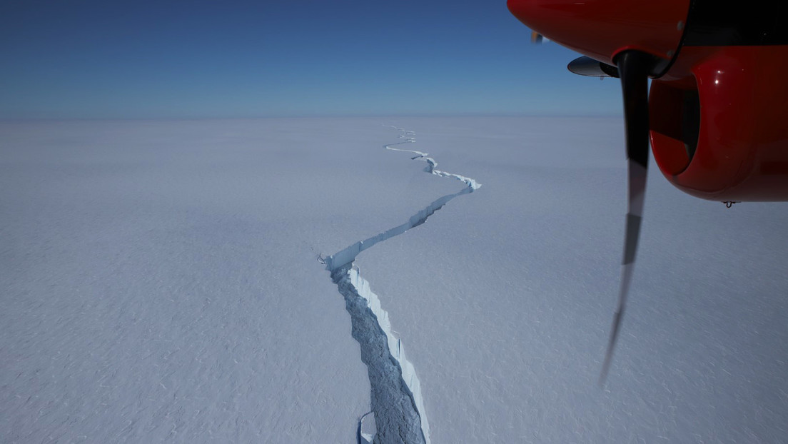 Un enorme iceberg, del doble del tamaño de Madrid, se desprende de la Antártida (VIDEO)
