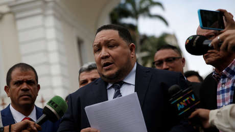 Una comisión del parlamento venezolano determina que Guaidó es "susceptible" de ser enjuiciado
