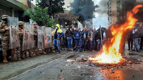 Entre la incertidumbre del virus y la certeza del hambre: las protestas regresan a Líbano