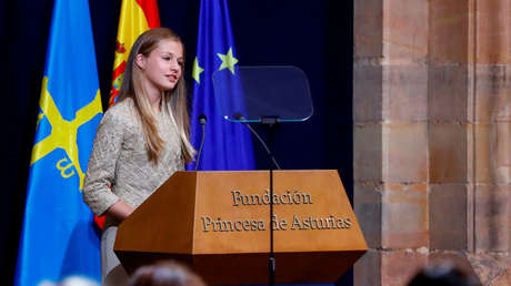 'Leonor se va de España, como su abuelo': Un rótulo en la televisión pública sobre los estudios de la princesa provoca el relevo de sus responsables