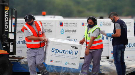 Argentina recibe el cuarto vuelo con 400.000 dosis de la vacuna Sputnik V