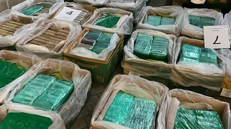 VIDEO: La Policía británica incauta 2.300 kilos de cocaína escondidos en un cargamento de bananas