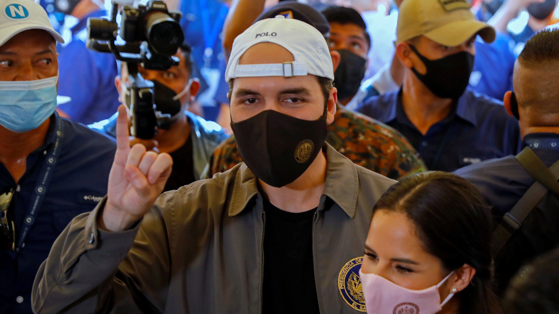 Bukele celebra la victoria de su partido en las legislativas de El Salvador mientras los resultados preliminares le dan un triunfo sin precedentes