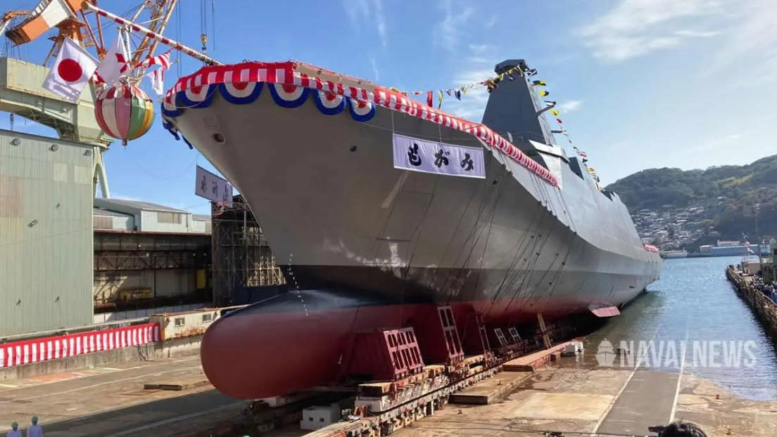 Japón bota el buque líder de la clase de fragatas de nueva generación Mogami