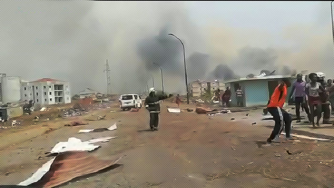 VIDEOS: Se registran múltiples y fuertes explosiones en la ciudad de Bata en Guinea Ecuatorial