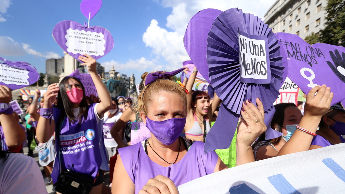 VIDEO: Miles de mujeres se movilizan en las calles de Buenos Aires para conmemorar el 8M en Argentina