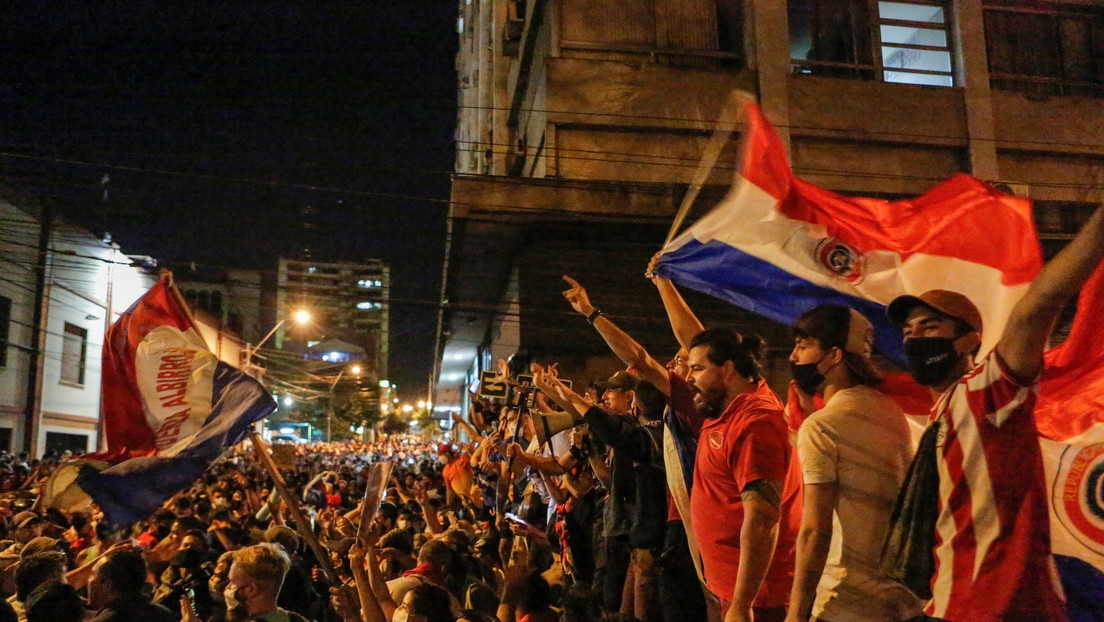 Crece el respaldo para un juicio político contra el Gobierno de Mario Abdo Benítez en el quinto día de manifestaciones en Paraguay