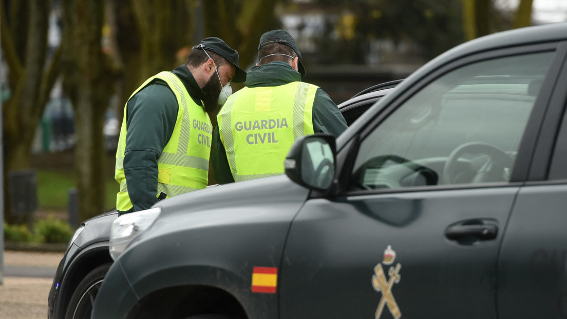 Aparecen tres cadáveres en una casa incendiada en Madrid y la principal teoría apunta a que el hombre mató a su esposa y a su hija y luego se suicidó