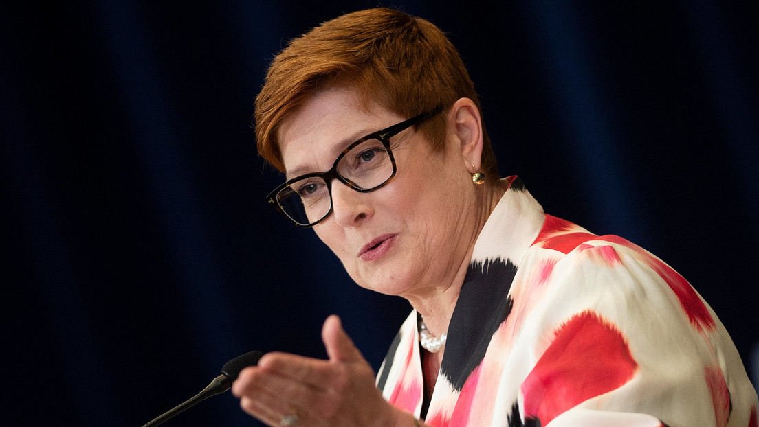Ministra australiana que tachó de "vaca mentirosa" a una supuesta víctima de violación se disculpa públicamente y pagará una indemnización