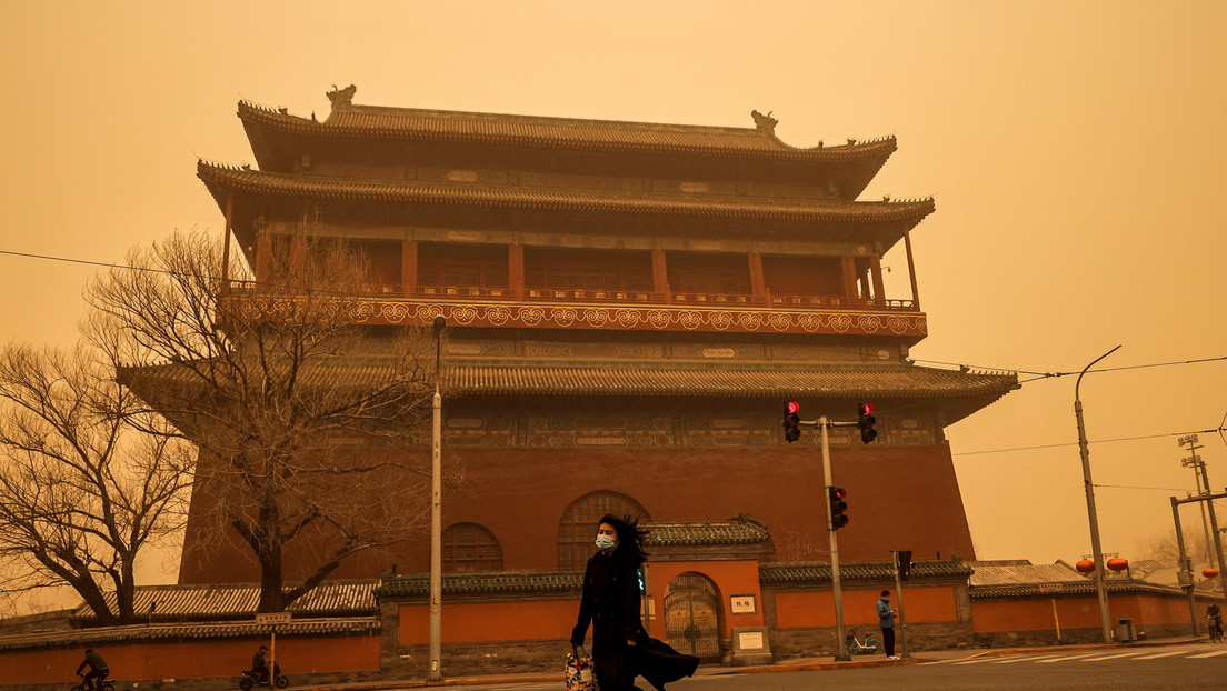FOTOS: La mayor tormenta de arena en una década azota a la capital de China