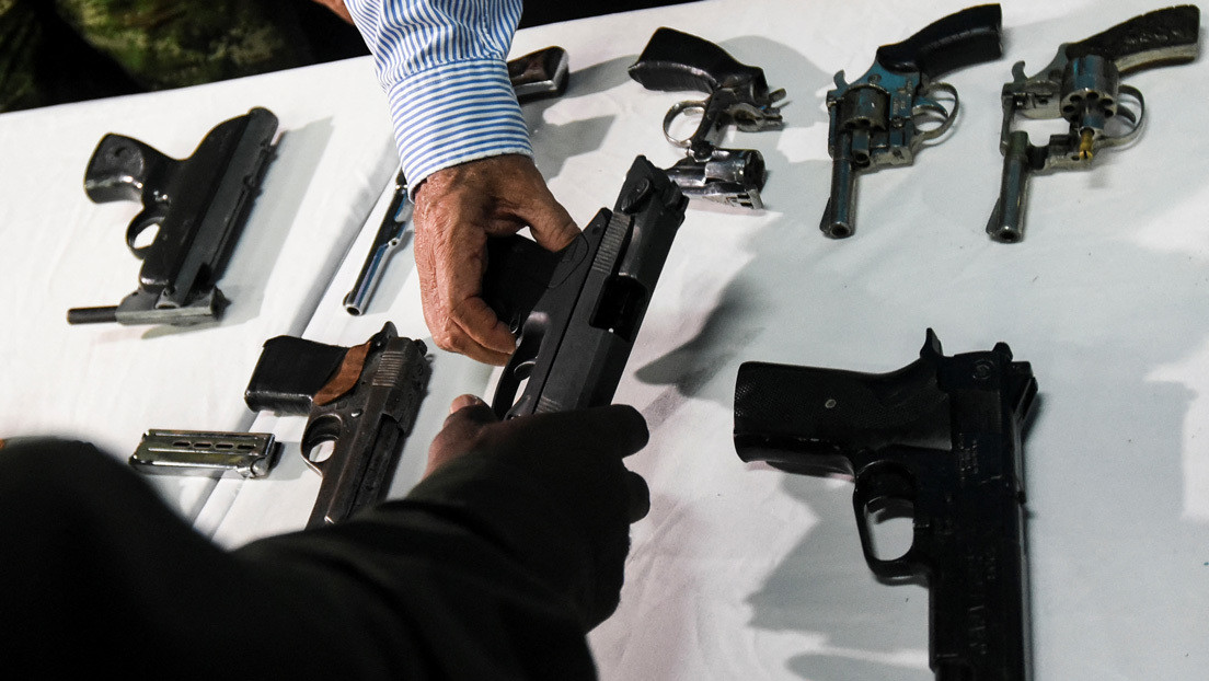 ¿Enfrentar la inseguridad? Presentan un proyecto de ley para permitir el porte masivo de armas en Colombia y se desata la polémica
