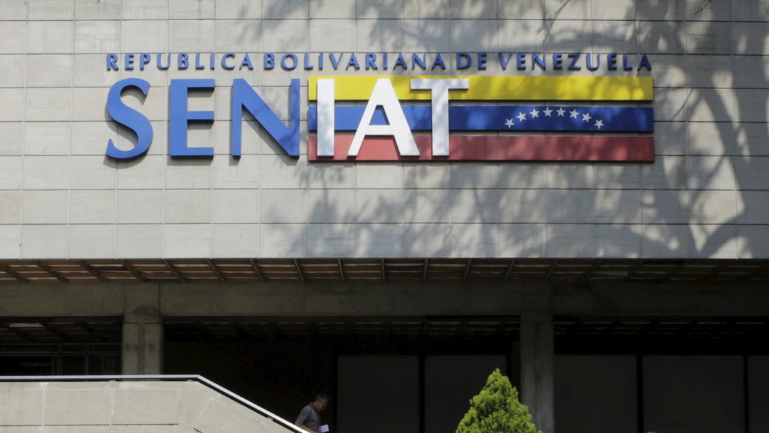 Grupos irregulares colombianos atacan un puesto de la aduana fronteriza en Venezuela