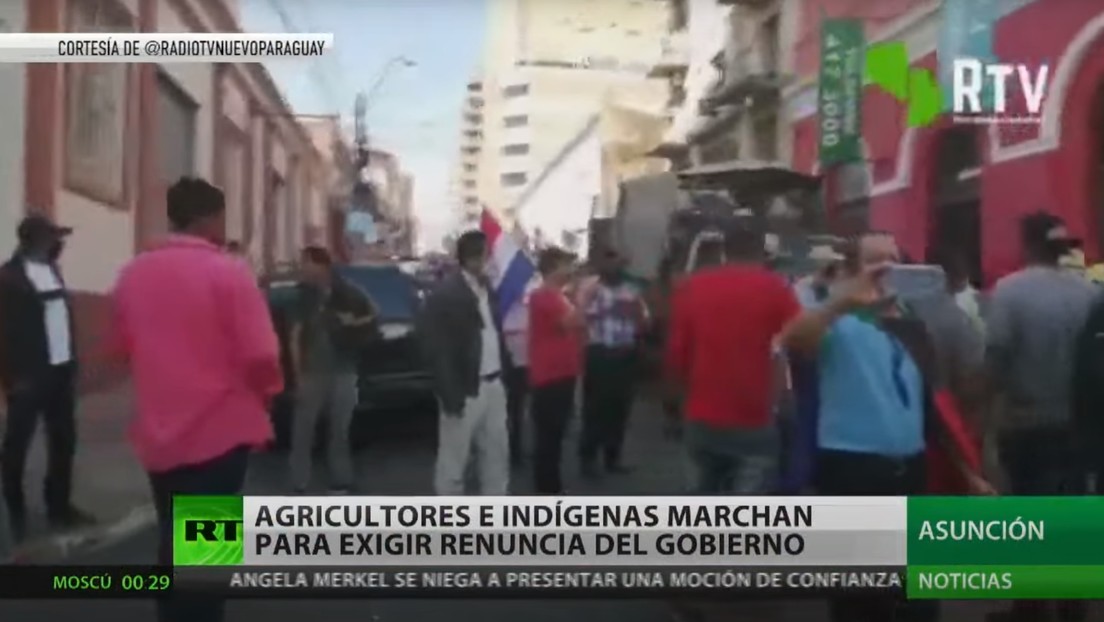 Agricultores e indígenas marchan para exigir la renuncia del Gobierno en Paraguay