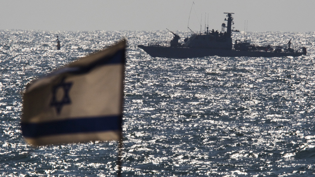 Reportan un ataque con un misil lanzado por Irán contra un buque israelí en el mar Arábigo