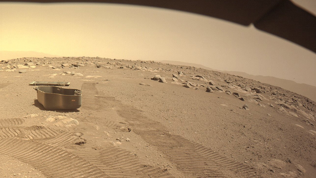 Musk publica una imagen de Marte y no falta quien percibe allí un Tesla volador