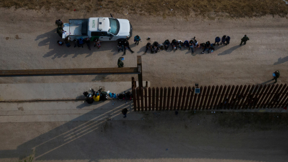 EE.UU. planea "perseguir a organizaciones de tráfico y trata" a las que acusa por el aumento de migrantes