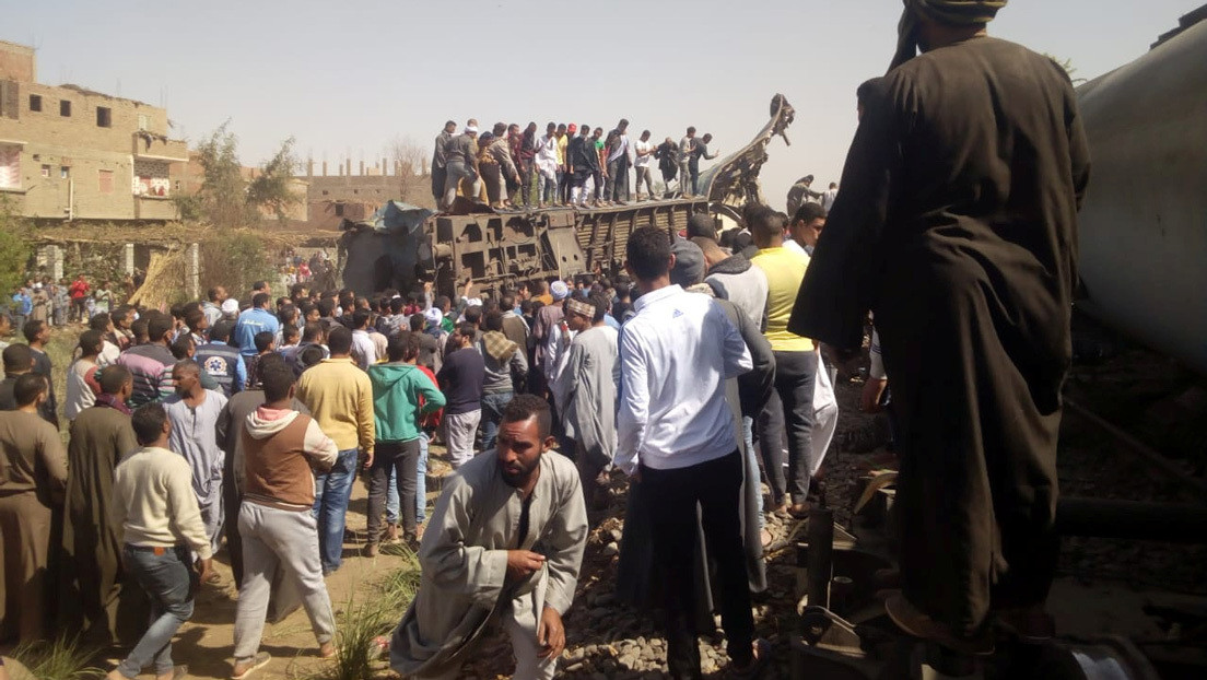Colisión de dos trenes en Egipto deja 32 muertos y 108 heridos