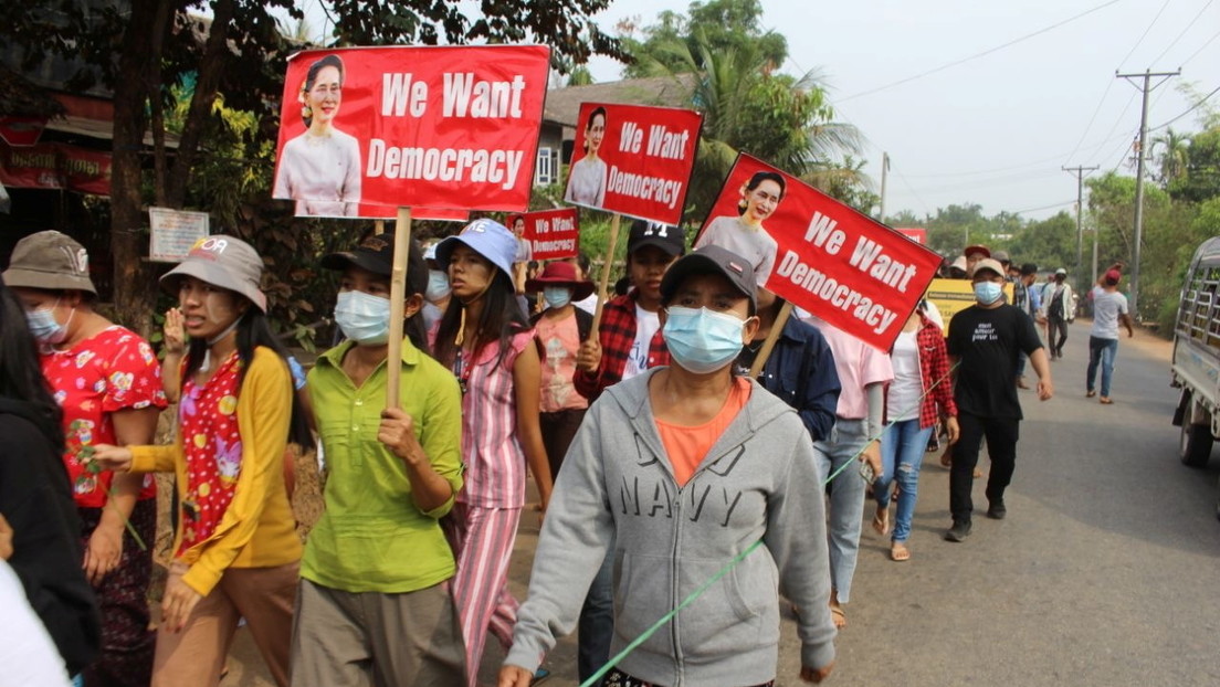 EE.UU. ordena la salida de sus empleados públicos no esenciales de Myanmar tras los fuertes disturbios
