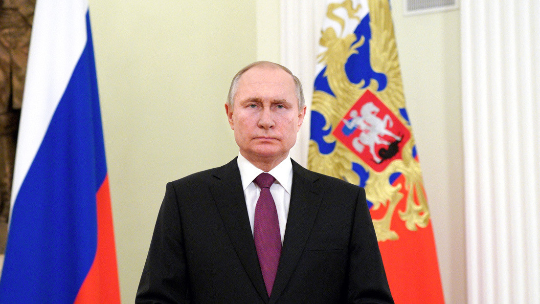 Putin condena "el capitalismo salvaje" como modelo para hacer negocio