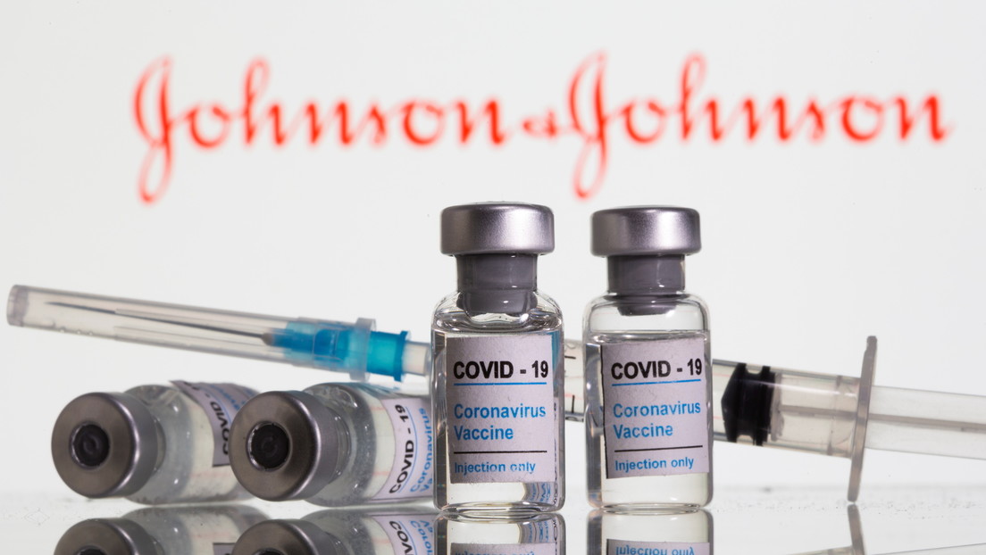 Empleados de una planta en EE.UU. habrían arruinado 15 millones de dosis de la vacuna de Johnson & Johnson por error