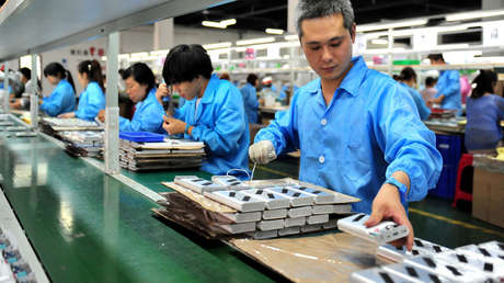 Estudio determina que los coches que emplean combustibles fósiles generan cientos de veces más residuos que los eléctricos