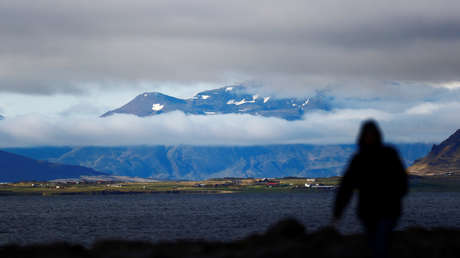 Científicos advierten sobre una posible erupción volcánica cerca de la capital de Islandia