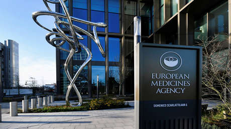 La Agencia Europea de Medicamentos concluye que los beneficios de la vacuna de AstraZeneca prevalecen sobre los riesgos