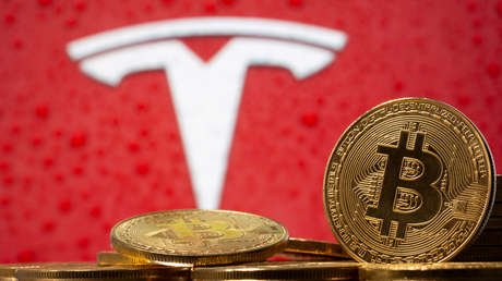 ¿Cuánto tendría que pagar en bitcoines por un Tesla?