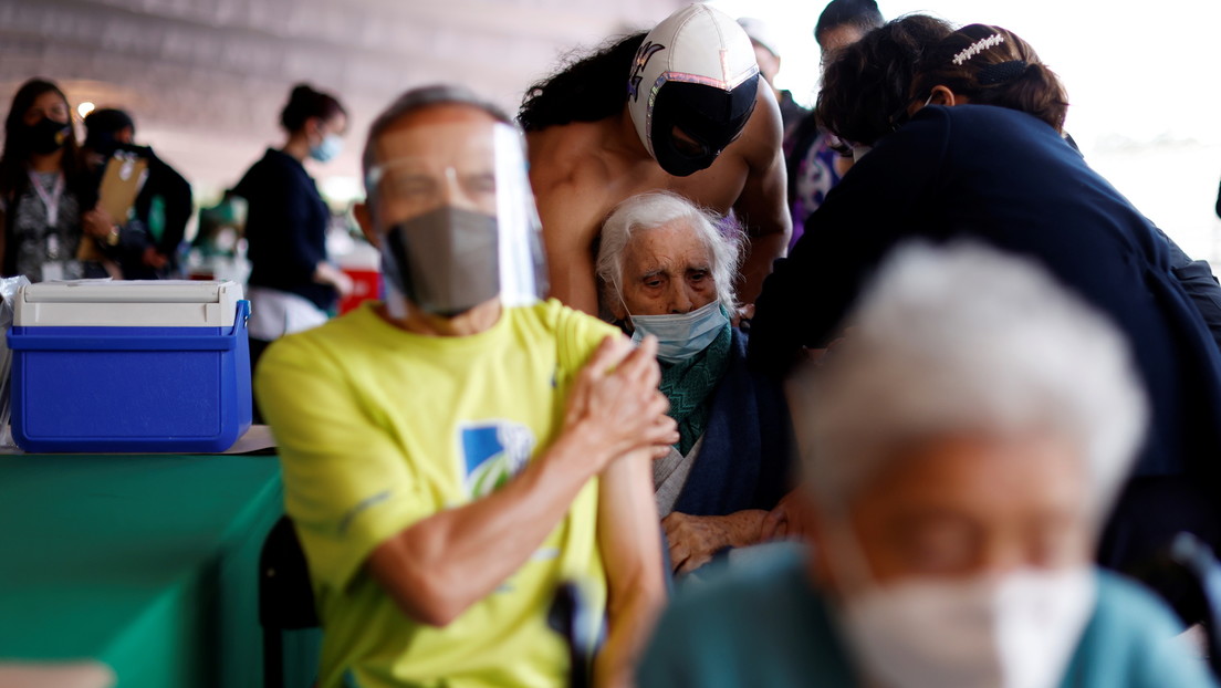 Denuncian en México que a una anciana le inyectaron aire en lugar de la vacuna contra el covid-19