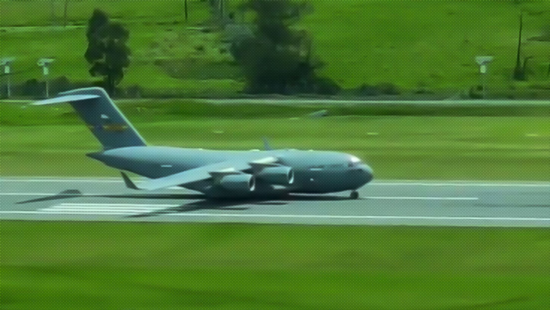 VIDEO: Llegan a Colombia cuatro aviones militares estadounidenses C-17