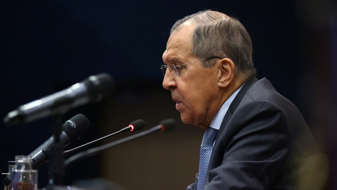 Lavrov dice que incluso en EE.UU. admiten que la política de sanciones de Washington contra Rusia es "estúpida" y no trae ningún resultado