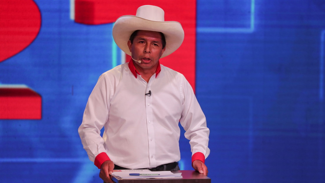 El izquierdista Pedro Castillo lidera las elecciones de Perú pero no evitaría la segunda vuelta