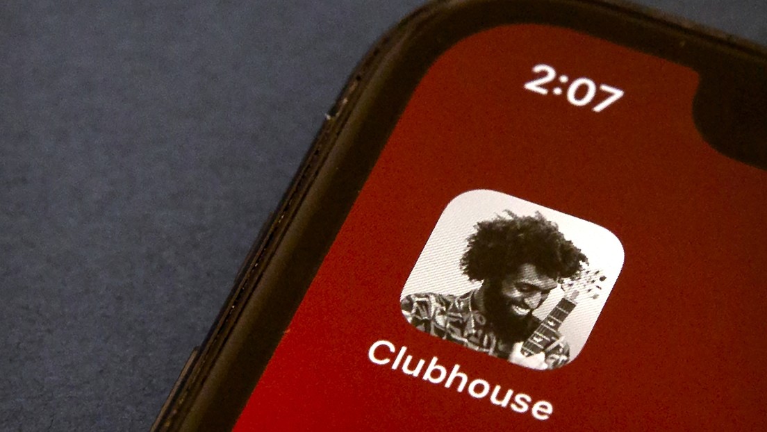 "Engañoso y falso": Clubhouse desmiente los reportes sobre una supuesta filtración de datos privados de sus usuarios