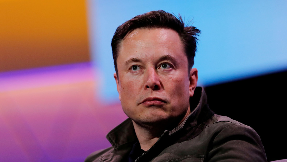 Elon Musk niega que el accidente en el que dos personas murieron a bordo de un Tesla fuera causado por el piloto automático del vehículo