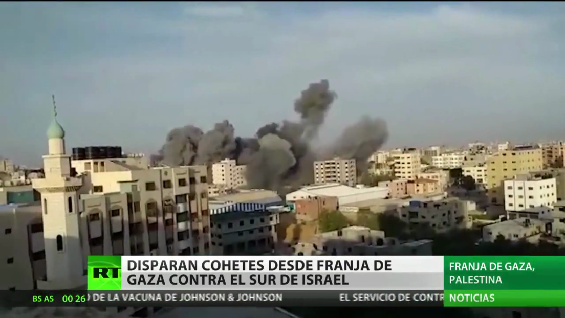 El Ejército israelí bombardea un puesto militar de Hamás en Gaza en respuesta a varios cohetes lanzados desde ese territorio hacia el país hebreo