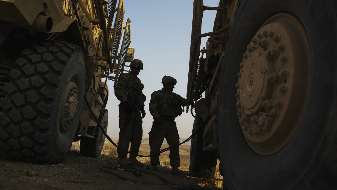 EE.UU. comienza a retirarse de Afganistán (con el envío de más tropas y equipo para proteger las fuerzas)