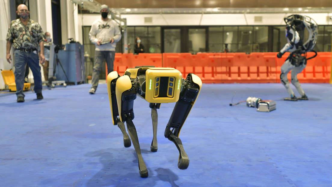 "Es una víctima de la política": la Policía de Nueva York dejará de usar un perro robot tras la polémica que generó su 'aparición'
