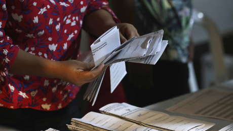 Los competidores para la segunda vuelta en Perú se conocerán en mayo, indica el Jurado Nacional de Elecciones