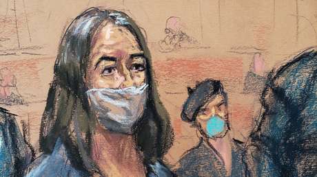 Ghislaine Maxwell, expareja de Epstein, aparece con un moretón bajo un ojo en su primera foto en prisión