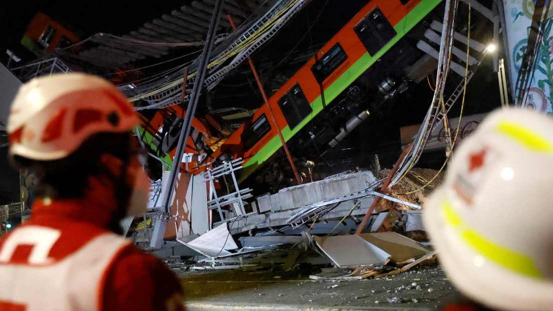 Aumenta a 23 el número de muertos en desplome de un puente del metro en Ciudad de México